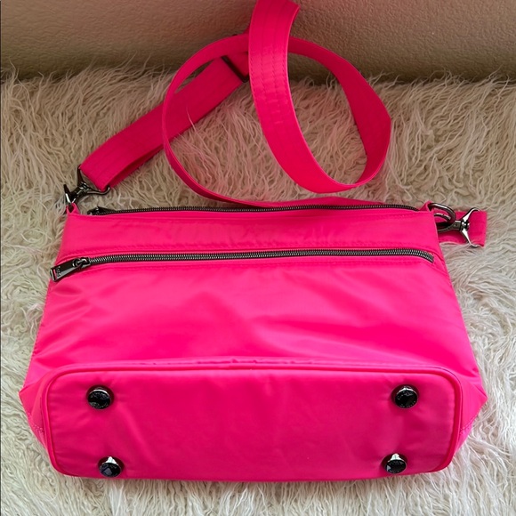 Lug Women's Pink Shoulder Bag - Picture 2 of 2